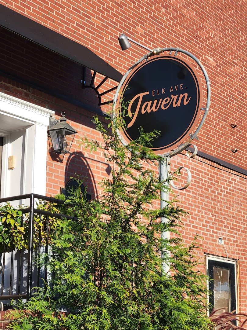 Front view of Elk Ave Tavern in Rock Hill.